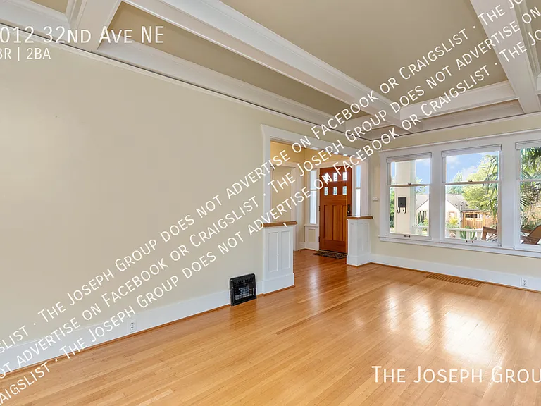 6012 32nd Ave NE — Photo 4