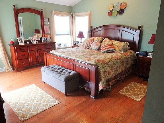 5th image of 25 Eagle Ln