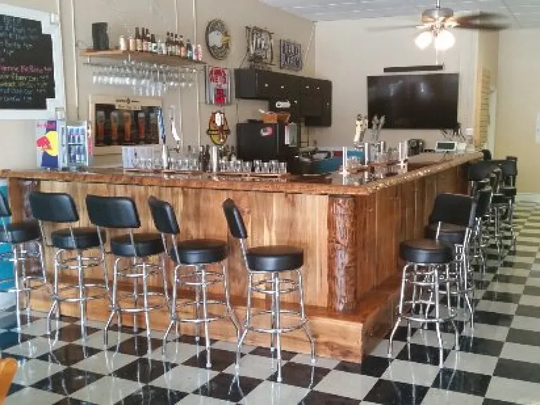 Uncorked Wine & Beer Bar