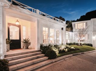 15960 Woodvale Rd, Encino, CA 91436