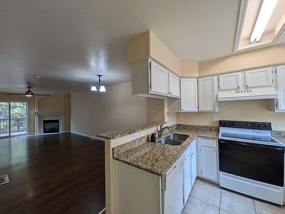 5th image of 11806 E Kepner Dr
