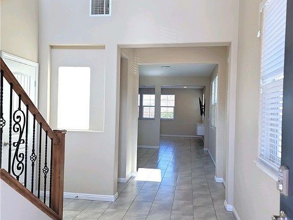 2nd image of 3126 Istria Ave