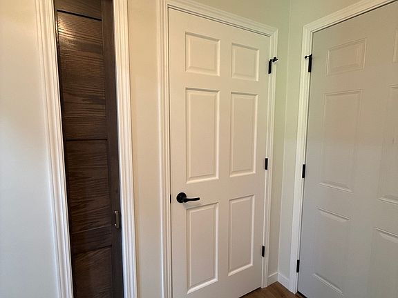 5th image of 4065 Pinebrook Ln