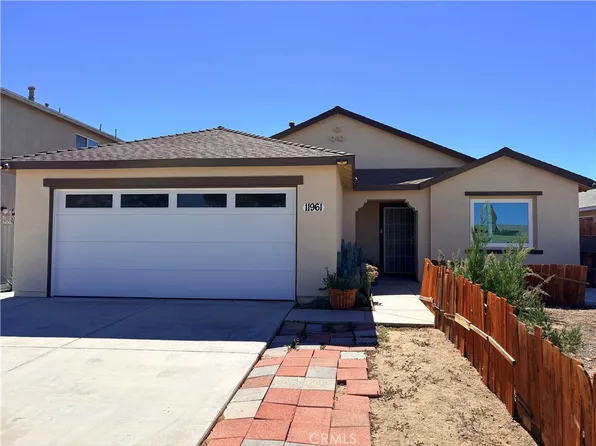 11961 Luna Rd, Victorville, CA 92392