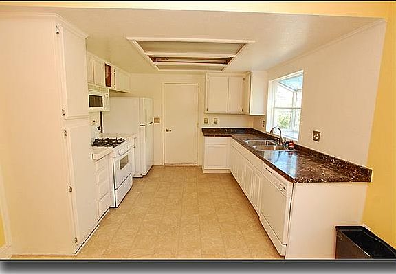 5th image of 2141 Savona Ct