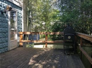 728 1/2 7th Ave, Coraopolis, PA 15108