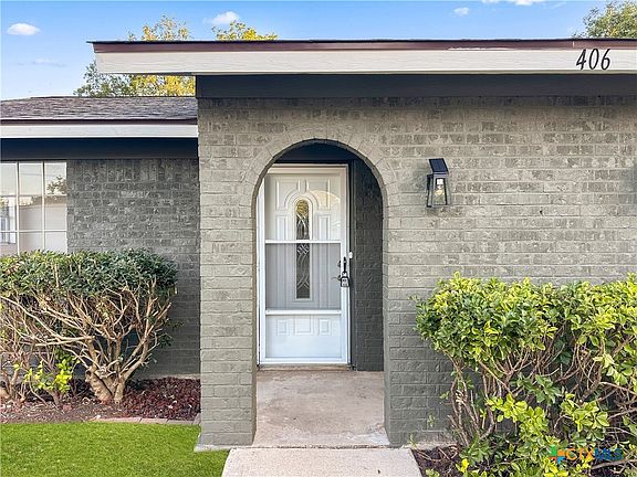 3rd image of 406 Daffodil Dr