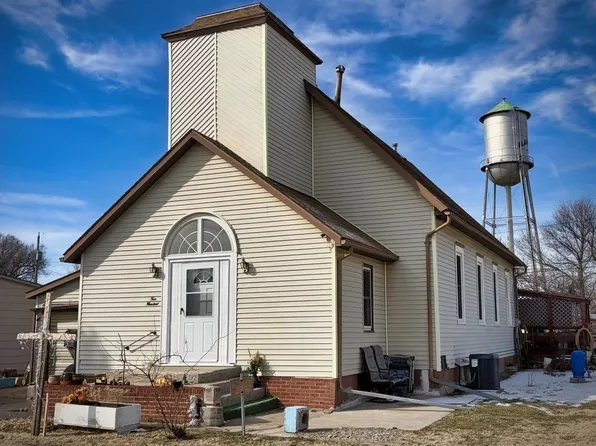 400 S Kansas St, Plainville, KS 67663