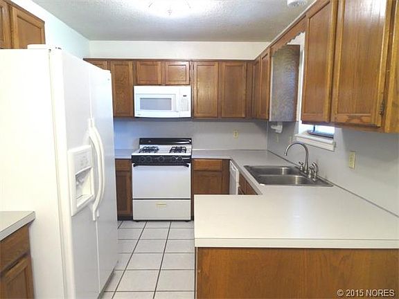 3rd image of 8307 N 123rd East Ave