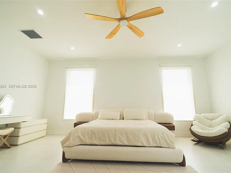 9330 SW 34th St — Photo 113