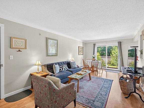 5th image of 240 Wentworth Ave W APT 306