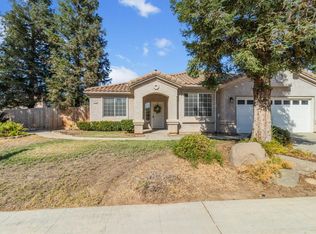 5876 W Cromwell Ave, Fresno, CA 93722