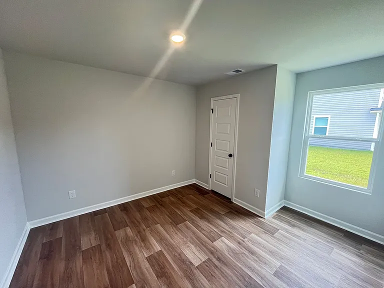 190 Birchwood Dr — Photo 10