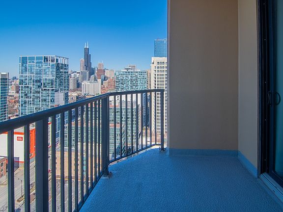 2nd image of 1464 S Michigan Ave APT 2209