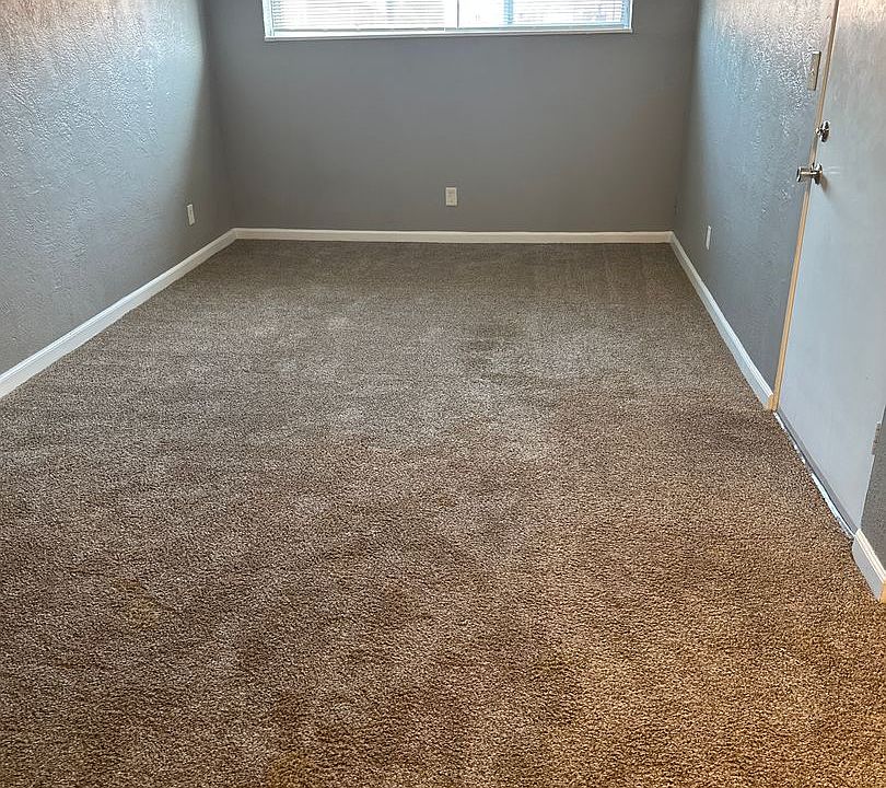 1st image of 1027 Forest Ct APT 4