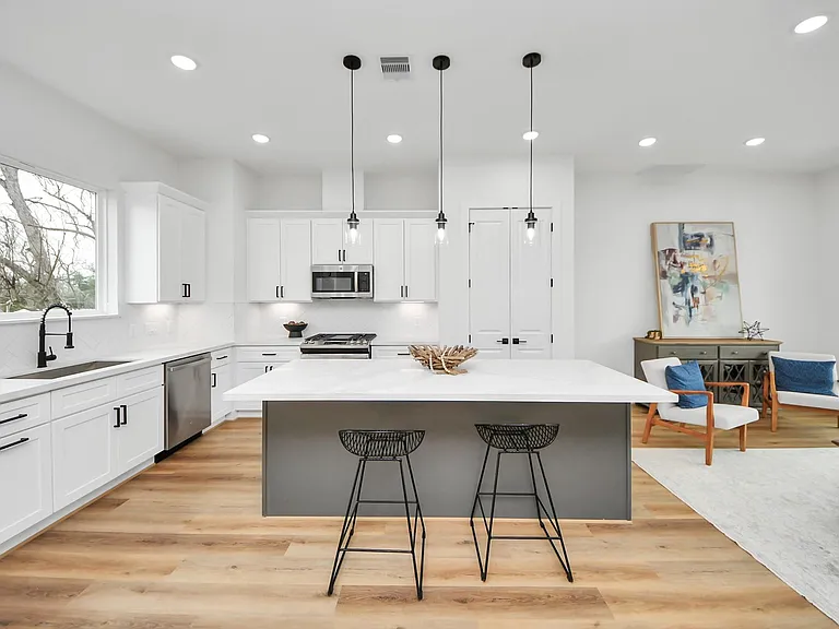 1216 English St — Photo 12