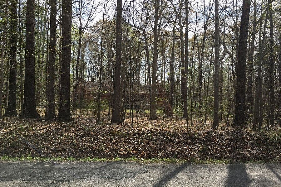 1st image of 17295 Foxcroft Ln