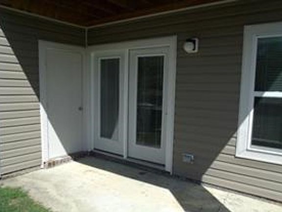 2nd image of 661 Bartons Landing Pl APT 2