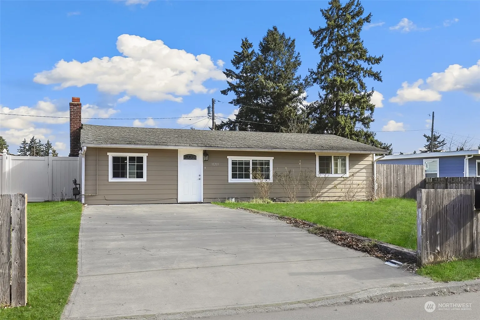 10205 Lila Lane SW photo 1