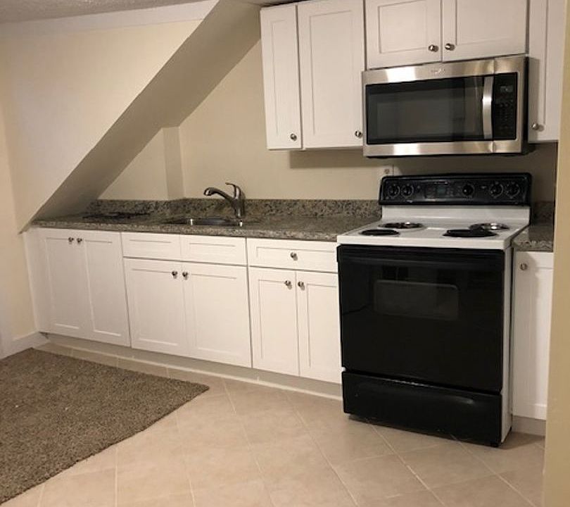 1st image of 218-220 West St Unit 5