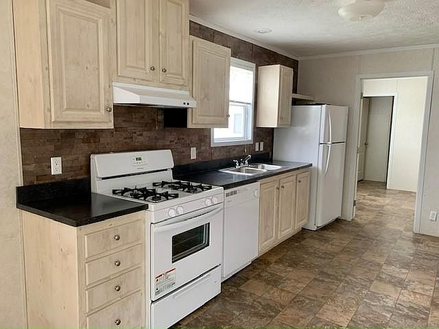 1st image of 506 Blackbird Ln #506