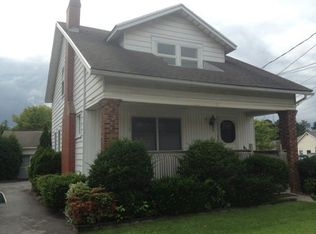 17 Campion Rd APT 2, New Hartford, NY 13413