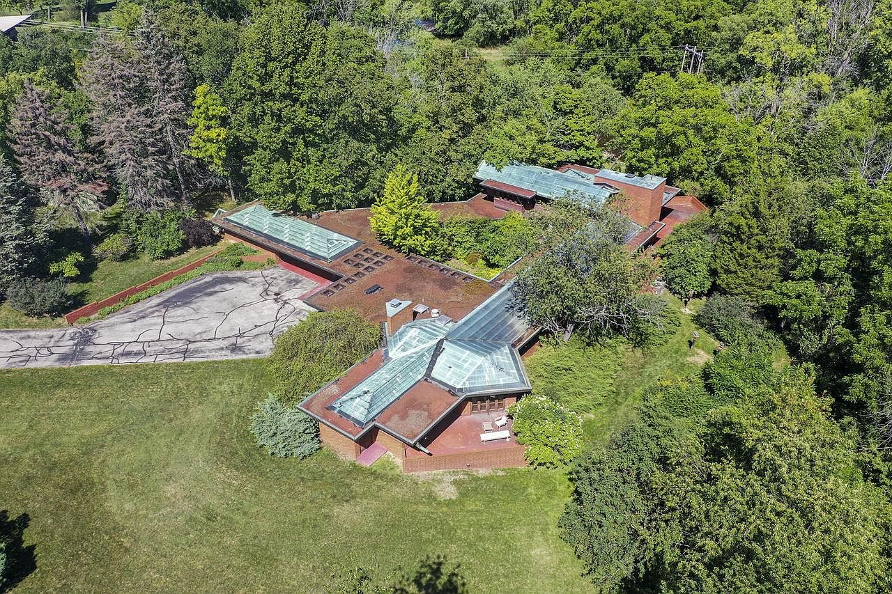 www.zillow.com