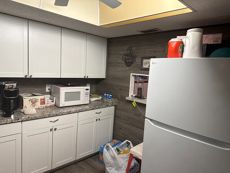 4047 Lake Bayshore Dr — Photo 4