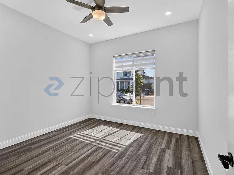 1447 Teak Ave — Photo 7