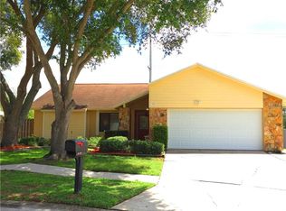10707 Roundview Ln, Tampa, FL 33624