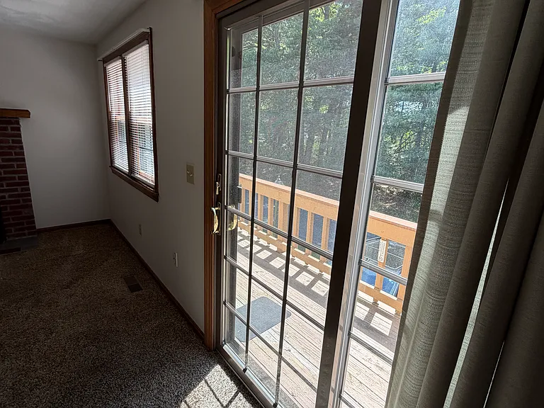 150 Apache Way — Photo 12
