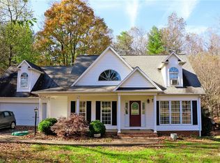 591 Vannoy Maxwell Rd, Purlear, NC 28665