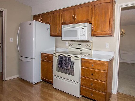 5th image of 10123 W 96th Ter