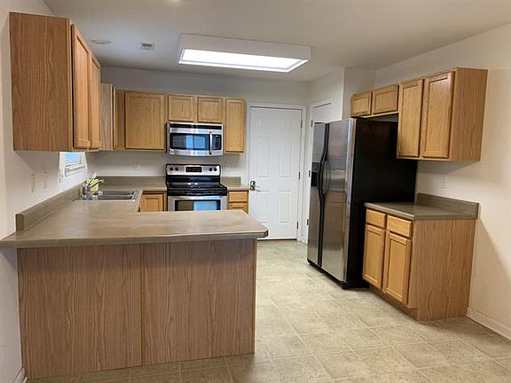 5th image of 4616 E Brookhill Dr
