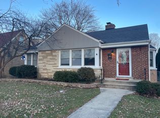 8539 Springfield Ave, Skokie, IL 60076