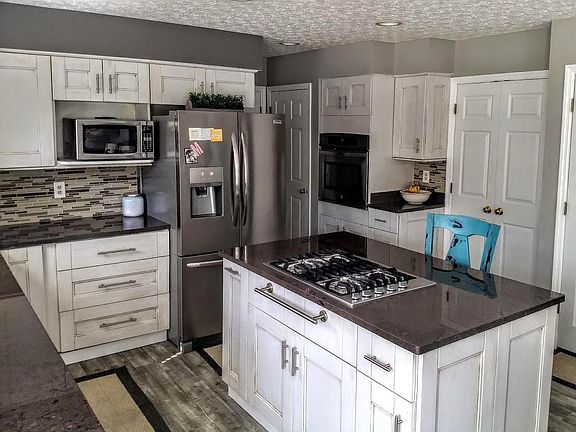 5th image of 2934 Bohlen Dr