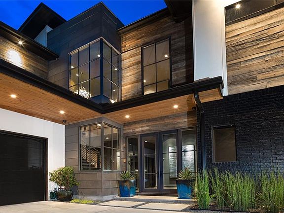 3rd image of 6723 Sunnyland Ln