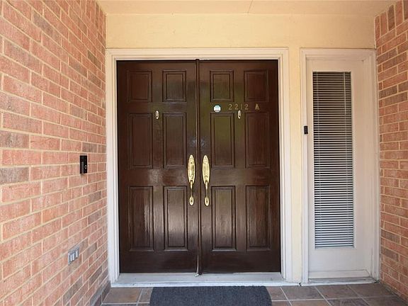 4th image of 2122 Bellefontaine St #A