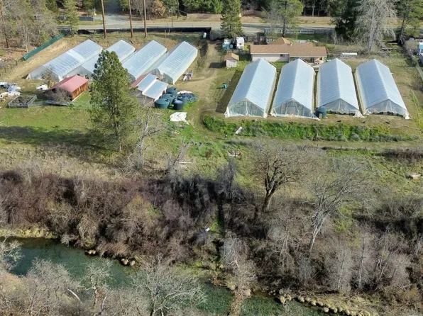 3191 3231st St #3, Hayfork, CA 96041