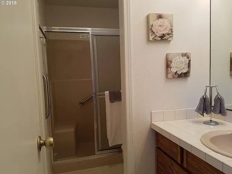 3692 Spring Ln #3C — Photo 11