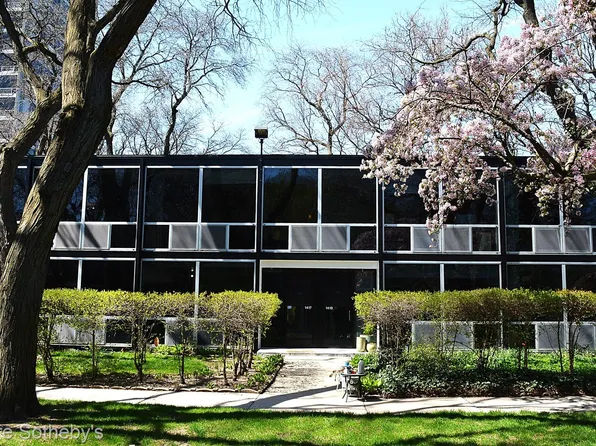 1417 Nicolet Pl, Detroit, MI 48207