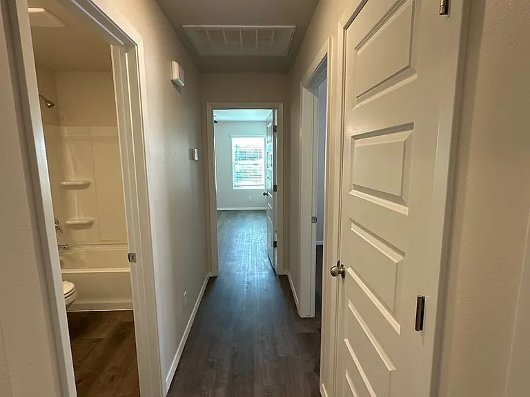 1011 W Fargo Rd — Photo 9