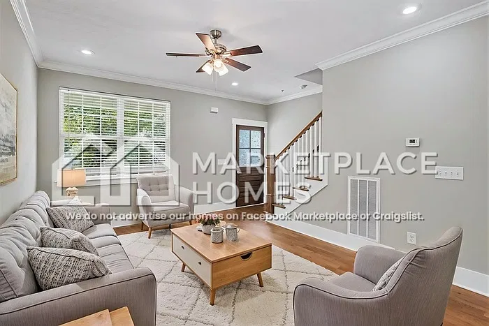 3 bed, 2.5 bath, 1736 sqft, $1,555 — Photo 4