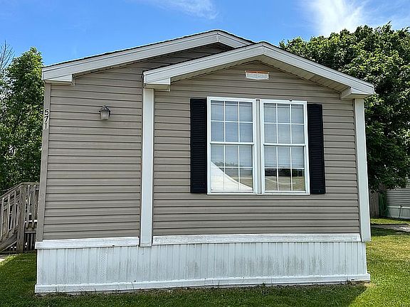 2nd image of 571 Red Bud Dr