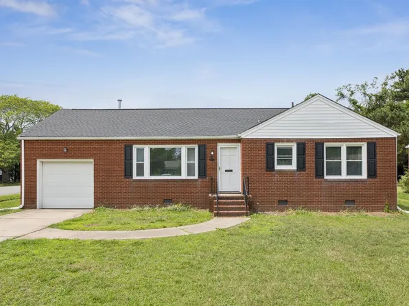 1815 Canterbury Rd, Hampton, VA 23666