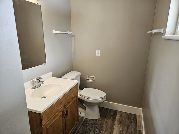 3rd image of 1593 Lucks Rd