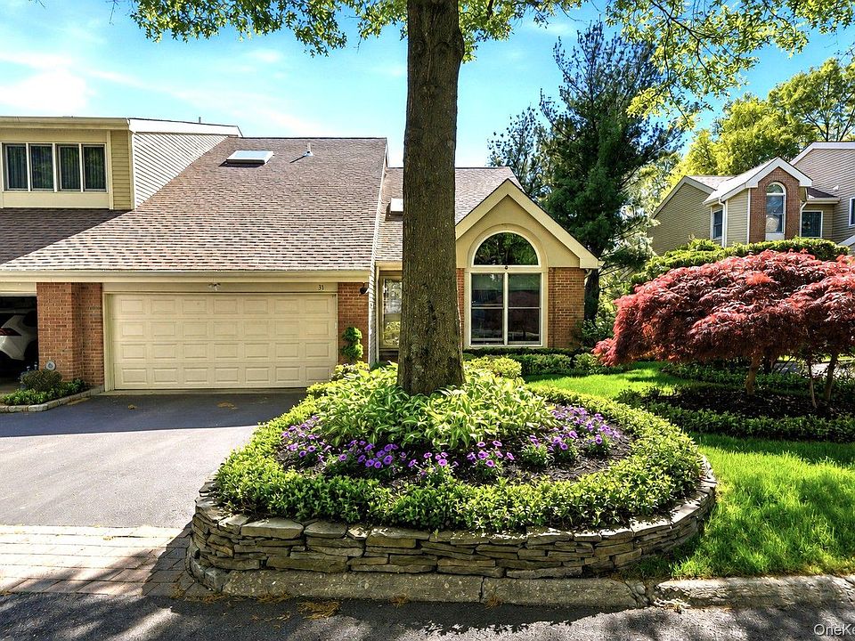 1st image of 31 Willow Ridge Drive