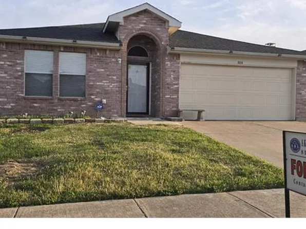 808 Wilmor Ct, Arlington, TX 76018