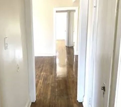 3rd image of 4751 W Van Buren St #2W