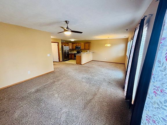 5th image of 1709 N 176th Plz